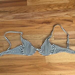 Tee Ink bikini top like new